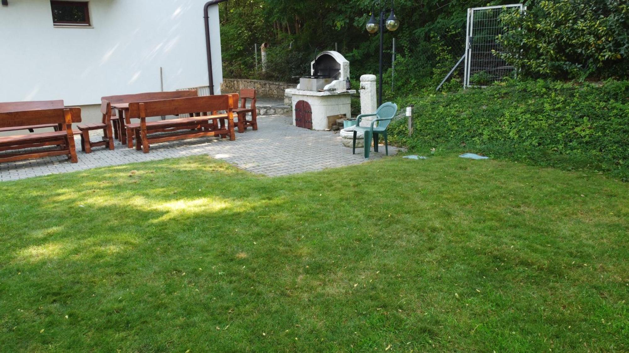 Classy Panorama Apartman ティハニ エクステリア 写真